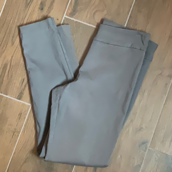 DL Ponte Skinny Pants - Picture 4 of 5